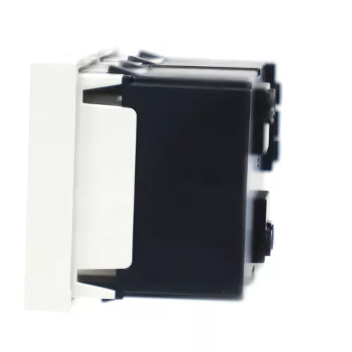 Розетка с заземлением с защитными шторками 16А 250В, 4 модуля, 90х45мм, поворот вилки на 45 градусов, на клеммах, цвет белый