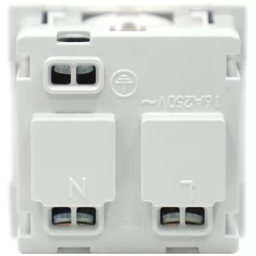 Розетка 2К+З нем.ст., в/заж., с з/ш, бел. матовая (45х45мм), серия (тип) DF6